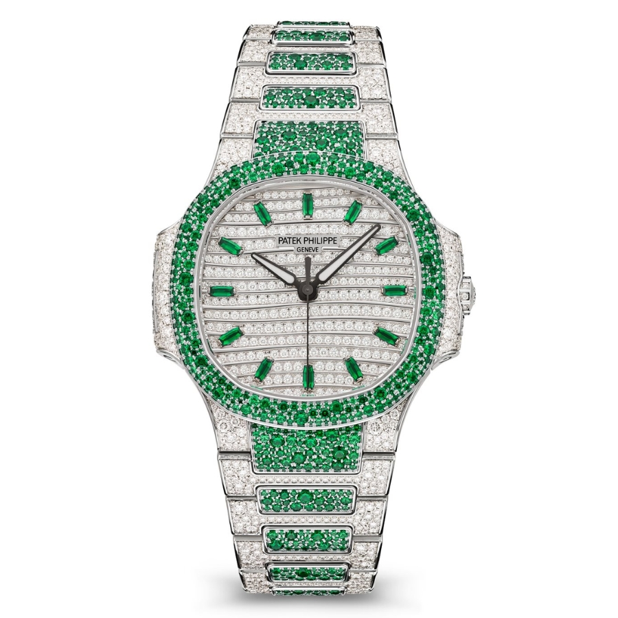 Patek Philippe Nautilus 7118/1453G-001 Emeralds